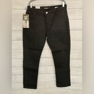 SILVER NEEDLE | NWT Men’s Black Bull Denim Slim Straight Jeans
